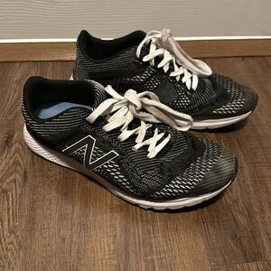 New Balance Women's FuelCore Agility Cross Trainer Shoes